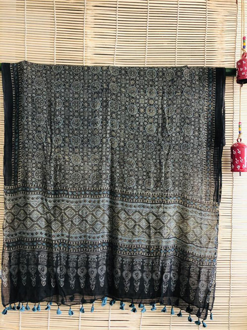 Natural dyed handmade Ajrakh doriya dupatta