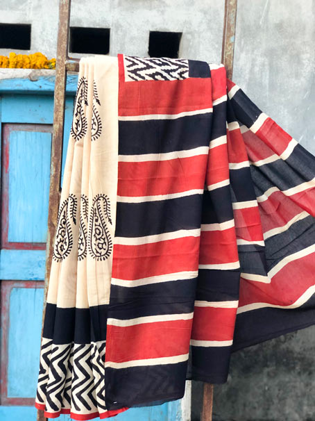 Beige Shaded Pure Cotton Mulmul Bagru Saree.