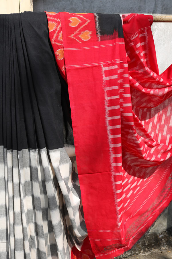 Handwoven Cotton Ikkat Saree With Red Palla & Red Border - Image 3