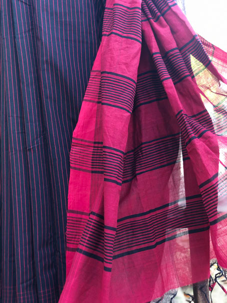 Handwoven Pure Cotton Mangalgiri Saree With Red Shaded Pallu. - Image 2
