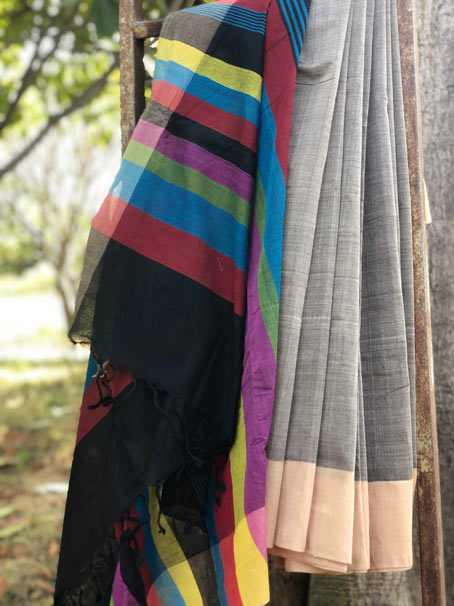 Grey Colored Cotton Mangalgiri Saree With Beige Border