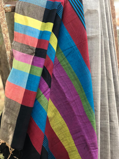 Grey Colored Cotton Mangalgiri Saree With Beige Border - Image 3