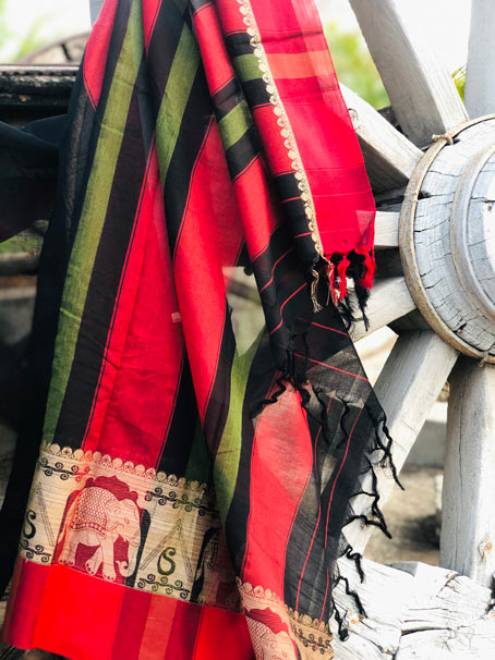 Black & Red Narayanpet Soft Cotton Saree With Woven Elephant Border - Image 3