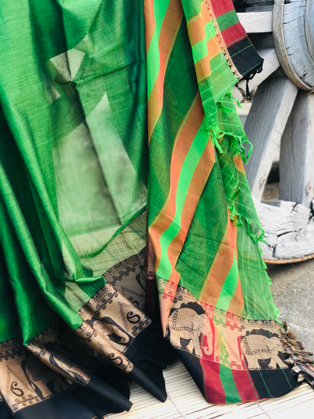 Green & Black Soft Cotton Narayanpet Saree With Elephant Border - Image 3