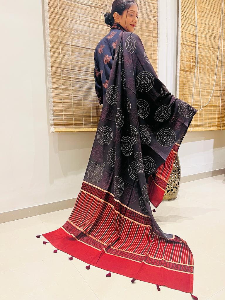 Black and red pure cotton Ajrakh dupatta - Image 3