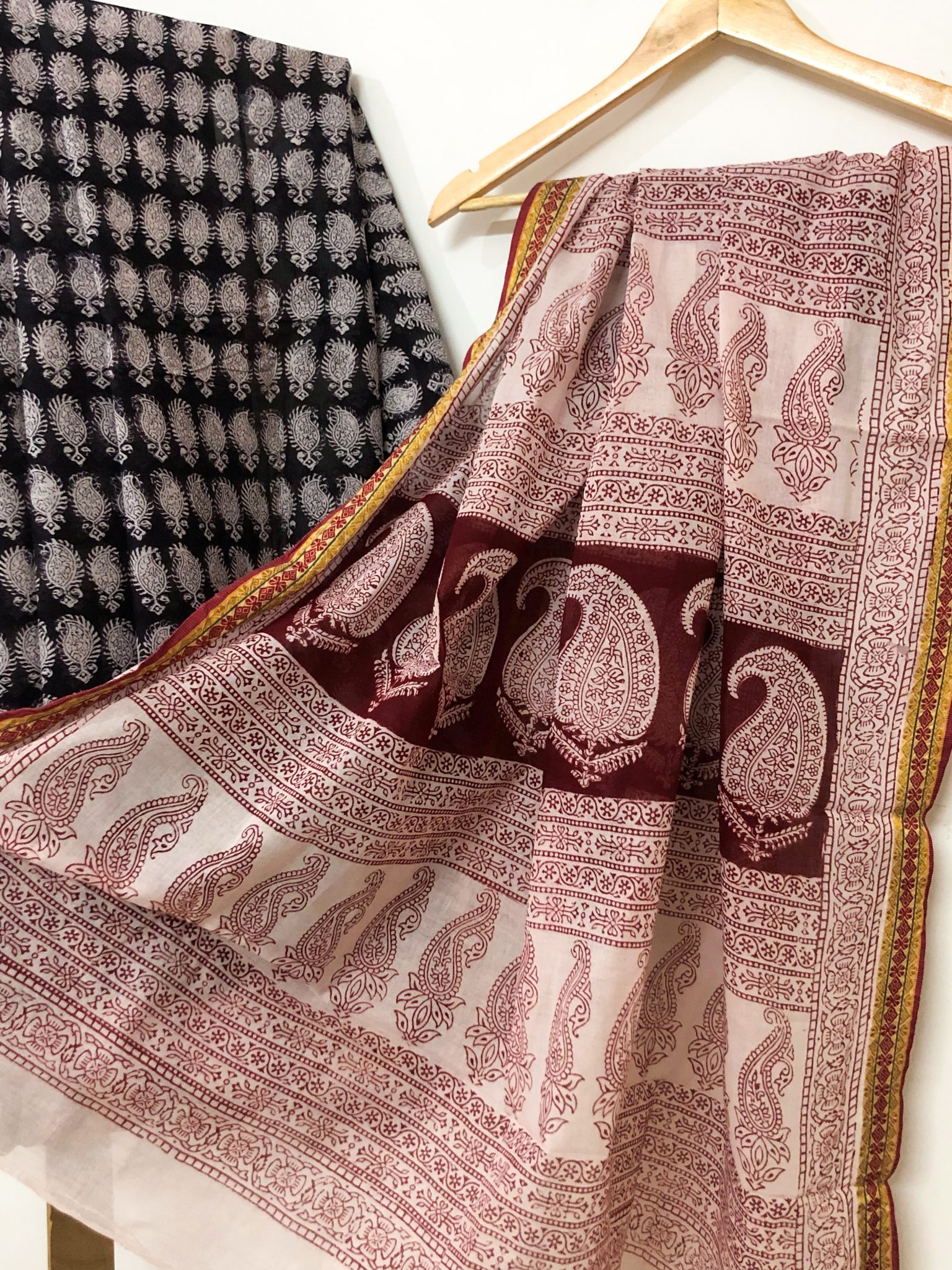 Black and White hand block print pure cotton natural dyed Bagh saree with woven border - Image 3