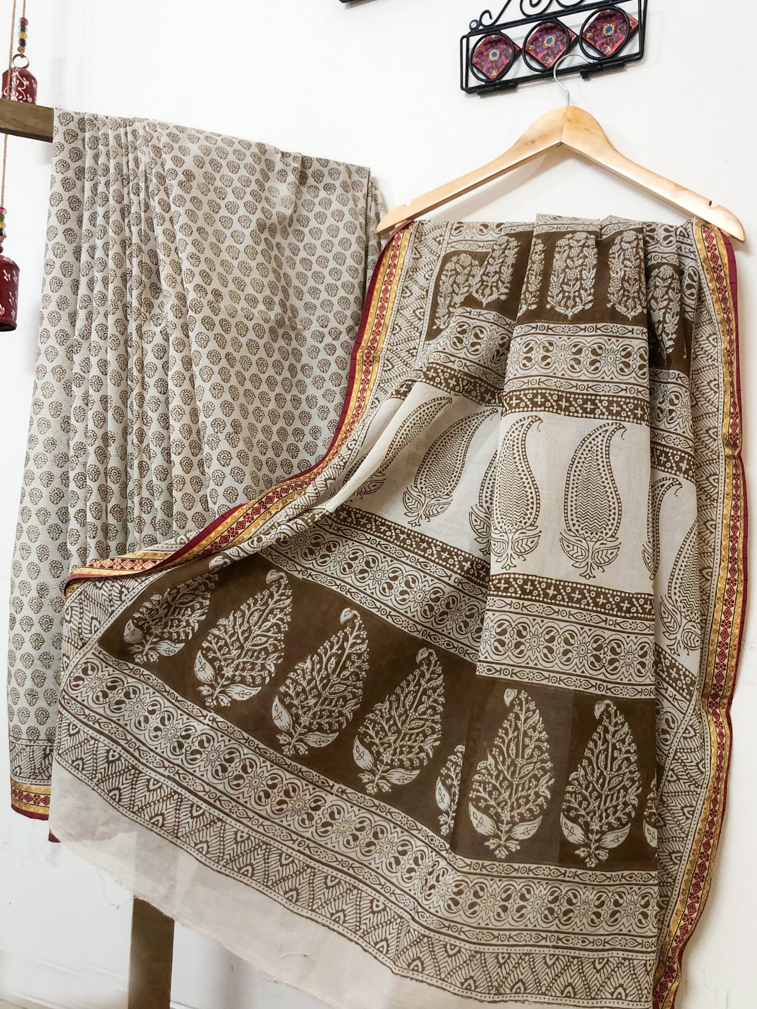 Beige and Golden coloured hand block print pure cotton natural dyed Bagh saree with woven border - Image 2