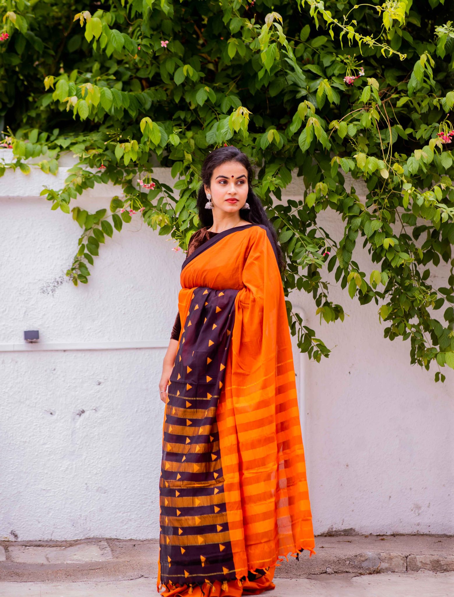 Orange and brown handwoven motifs narayanpet sico saree with woven stripped palla - Image 3