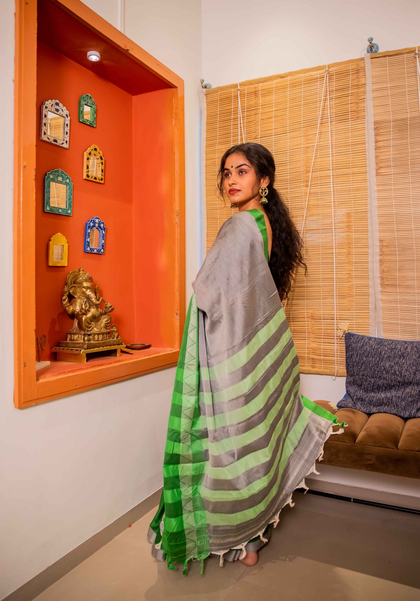 Grey and Green coloured handwoven motifs narayanpet sico saree with woven stripped palla - Image 2