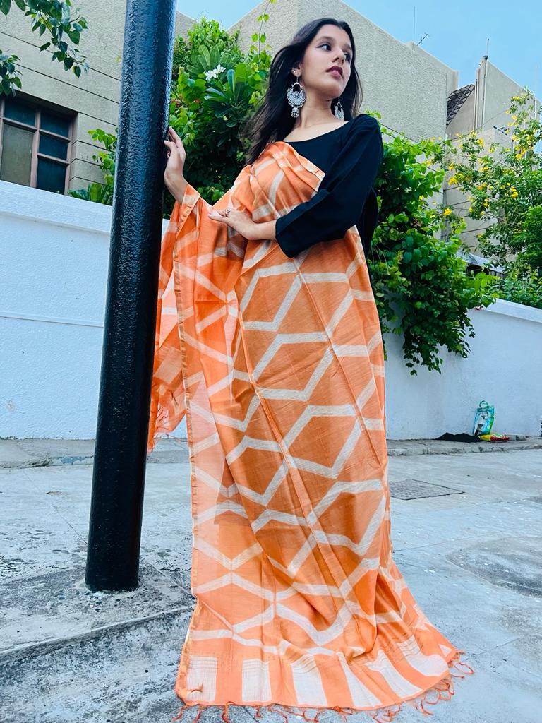 Light orange coloured with shibori chanderi dupatta with tassels - Image 3